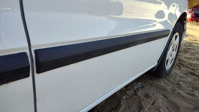 2004-2007 Ford Freestar Passenger Right Front Moulding From Door Oem Trim Strip