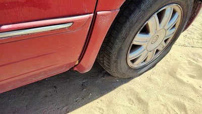 06 Town Country Passenger Right Moulding From Fender Oem Trim Strip Red Prh
