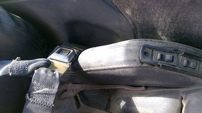 1986 Chevy Corvette C4 Passenger Right Front Seat Belt Buckle Receiver Black