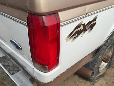 1987-1997 Ford F250 Passenger Right Tail Light Brake Lamp Oem Rear E9Tz13404C