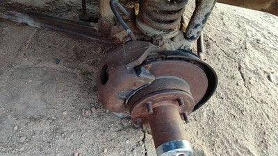 1975-1979 Ford F150 Passenger Right Front Brake Caliper With Mount Bracket Oem