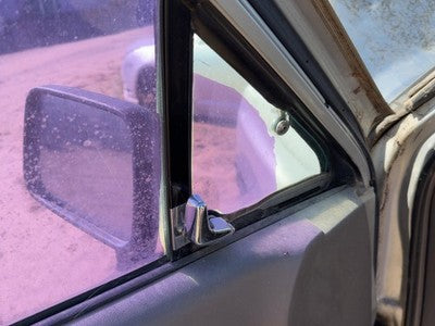 88-93 Isuzu Pup Driver Left Front Vent Window Small Door Glass With Frame Oem