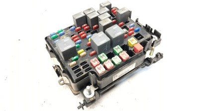 03-05 Silverado 1500 5.3l Engine Fuse Box Power Distribution Panel 15201928