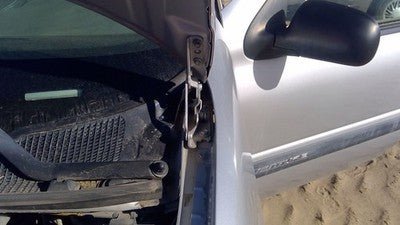 2002 Chevy Venture Driver Left Hood Hinge Assembly Oem Silver 12u