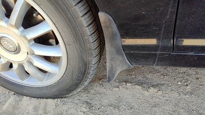 2005 Hyundai Xg350 Driver Left Moulding From Fender Mud Flap Rock Guard Black