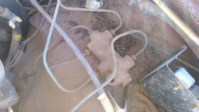 1986 Isuzu Pup Pickup Brake Proportioning Valve Oem