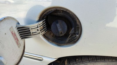 1998 1999 Town & Country Fuel Filler Neck Assembly With Gas Cap Oem 4725925aa