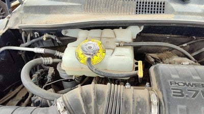 2002-2006 Jeep Liberty Coolant Reservoir Radiator Overflow Tank Bottle Oem