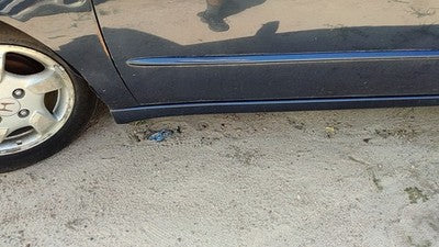 1998-1999 Honda Accord Driver Left Lower Rocker Panel Moulding Side Skirt Oem