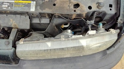 1996-1998 Saturn Sl1 Driver Left Head Light With Bracket Oem Lamp 21111169