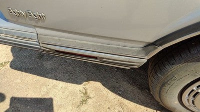 1990 Olds 88 Passenger Right Rear Moulding On Quarter Panel Oem