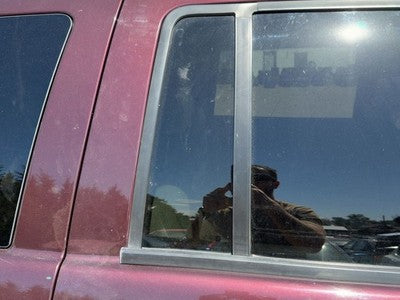 04-09 Durango Passenger Right Rear Vent Window Back Door Glass With Frame Oem