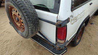 1993 Chevy S10 Blazer Spare Tire Carrier Oem Swing Gate