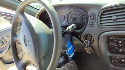 2000 Oldsmobile Intrigue Steering Column Assembly Oem 26087168