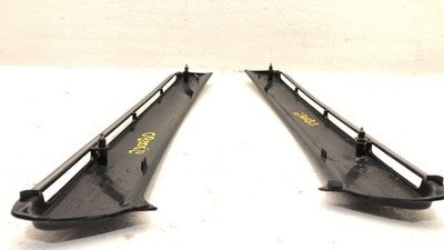 2004 Jeep Grand Cherokee Pair Quarter Panel Molding Glass Left Right Trim Oem