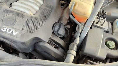 1998-2005 Vw Passat Driver Left Valve Cover Oem 2.8L 78103471R