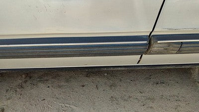 1990 Olds 88 Driver Left Front Moulding From Door Oem Trim Strip