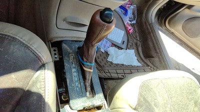 03-04 Regal Floor Shifter Lever Automatic Transmission Tan 525