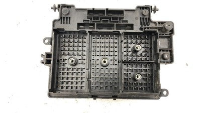 03-05 Silverado 1500 5.3l Engine Fuse Box Power Distribution Panel 15201928