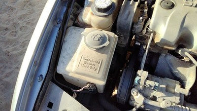 1997 Saturn Sl1 Windshield Washer Fluid Reservoir With Pump Oem Wiper Tank
