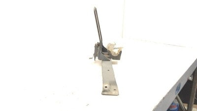 2002-2009 Trail Blazer Hood Latch Assembly With Bracket Oem 15176209