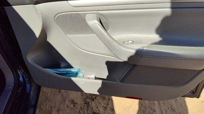 2006 Vw Jetta Passenger Right Front Inside Door Trim Panel Only Oem Gray