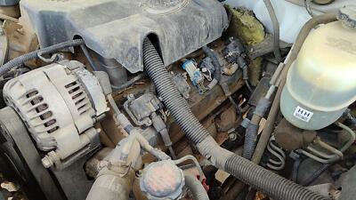 2001 2002 Silverado 2500 Hd Driver Left Valve Cover Oem 8.1l Lh 12559595