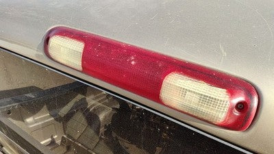 2004 Silverado 1500 Third Brake Light Middle Lamp Oem