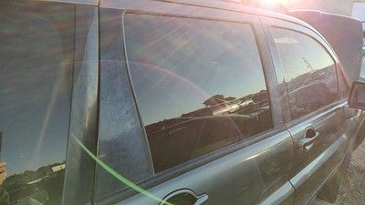 2004-11 Mitsubishi Endeavor Passenger Right Rear Side Window Door Glass Oem Back