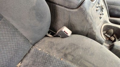 2002-2003 Jeep Liberty Passenger Right Front Seat Belt Buckle Receiver Gray M5dv