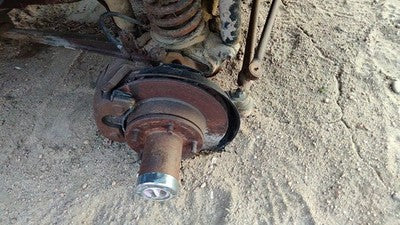 1979 Ford F150 Passenger Right Front Spindle Steering Knuckle With Wheel Hub 4X4