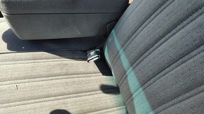 1990 Olds 88 Driver Left Front Seat Belt Buckle Receiver Oem Gray