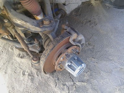 93-95 Pathfinder Driver Left Front Spindle Steering Knuckle With Wheel Hub 4X4
