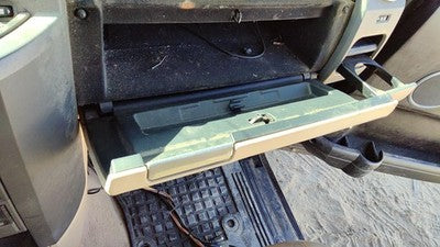 2006 Land Rover Lr3 Glove Box Assembly Complete Door With Latch Oem Upper Tan