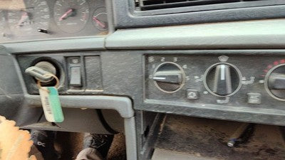 1991-1992 Volvo 740 Dash Trim Bezel Around Heater Head Unit Oem