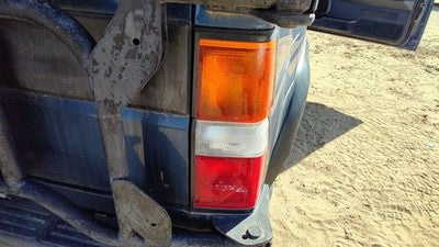 1987-1995 Nissan Pathfinder Passenger Right Tail Light Brake Lamp Oem Rear
