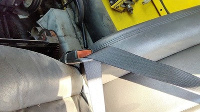 98-02 Express Van 2500 Driver Left Front Seat Belt Buckle Receiver 69W Dark Gray