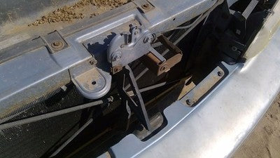 1991-1996 Chevy Caprice Hood Latch Assembly With Bracket Oem 12522746