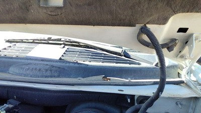 2002-2009 Gmc Envoy Driver Left Windshield Wiper Arm Oem Blade Lever 15160726