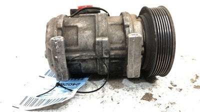 1993-97 Jeep Grand Cherokee Ac Compressor Air Conditioner Pump Assembly Oem 5.2L