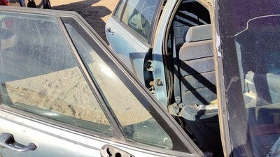 92-99 Lesabre Passenger Right Front Vent Window Small Door Glass With Frame