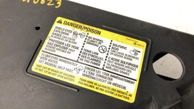 2008 Chevy Trailblazer 4.2L Battery Tray With Cover And Hold Down Oem