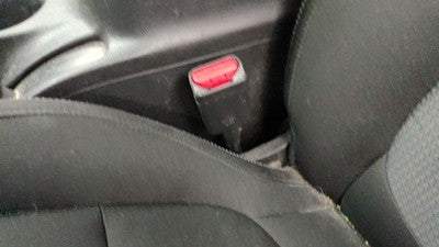 2014-2017 Kia Soul Driver Left Front Seat Belt Buckle Receiver Oem Black Eq