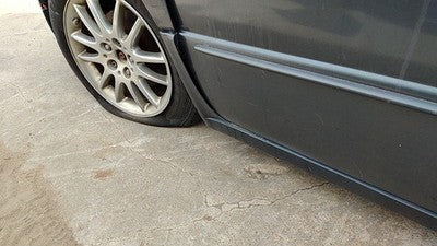 1999-2004 Chrysler 300M Driver Left Front Lower Rocker Panel Moulding Side Skirt