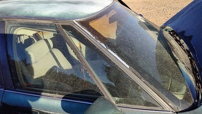 1992-1999 Olds 88 Passenger Right Front Vent Window Small Door Glass With Frame