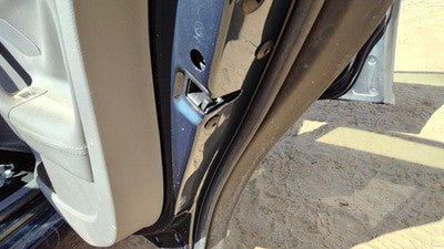 2005-2014 Vw Jetta Passenger Right Rear Door Latch With Rods/Cables Oem Back