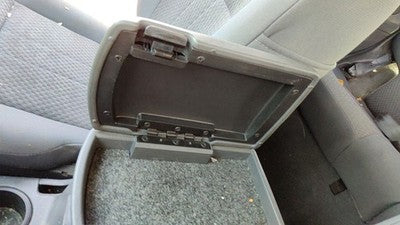 2002-2004 Nissan Xterra Center Console Lid Only Oem Arm Rest Fold Down Gray K