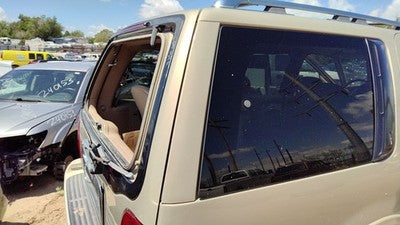 1998 Lincoln Navigator Passenger Right Rear Moulding On Quarter Panel Gold Bi