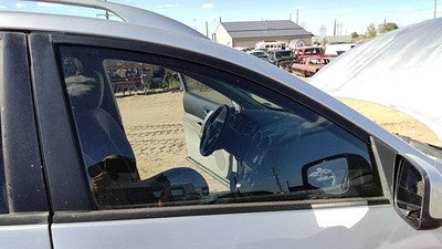 2008-15 Nissan Rogue Passenger Right Front Side Window Door Glass Oem 80300Jm00b