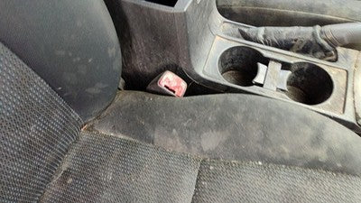 09-13 Toyota Corolla Passenger Right Front Seat Belt Buckle Receiver Charcoal 17